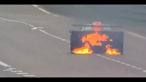 MONSTER JAM = SEE WHAT HAPPENS DURING THE VIDEO = Léo Sócrates