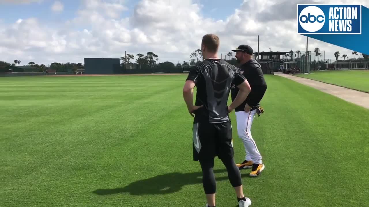 Garth Brooks in spring training with Pittsburgh Pirates | Digital Extra