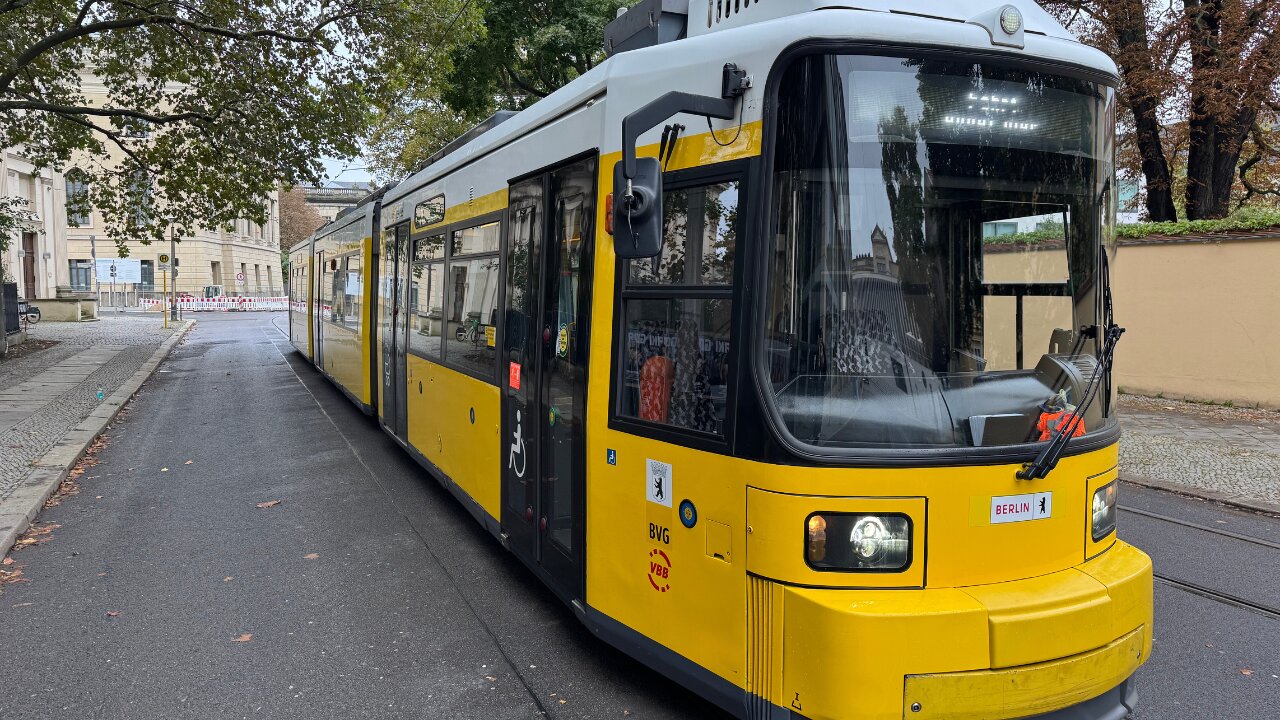 Berlin Tram Cab Ride | M4 Line | Hohenschönhausen to Mitte | Beautiful Autumn Day | 2024