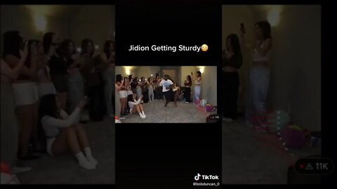 Just #jidion being a #goat lol #live #fyp #shorts #stream #girl