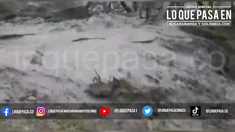 Fuerte creciente en el río Surata en santander