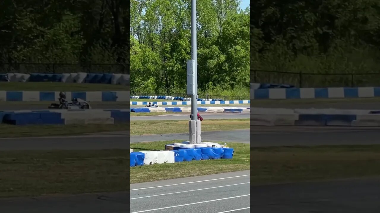 Closing first! Let’s go! #gokart #racing