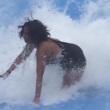 Hilarious Woman Fails At Surfing