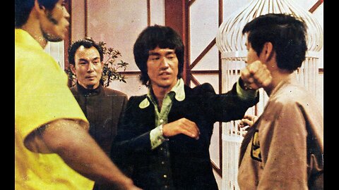 Cross kick Studio Films Bruce Lee Enter the Dragon