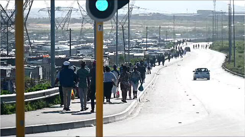 Cape residents walking home due to the taxi strike 