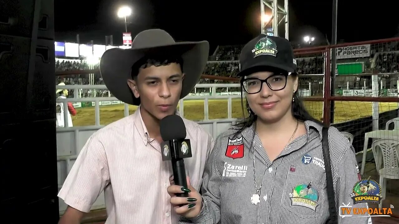 Matheus Moreira tocador de berrante agradece o presidente alex pela oportunidade na 33ª Expoalta