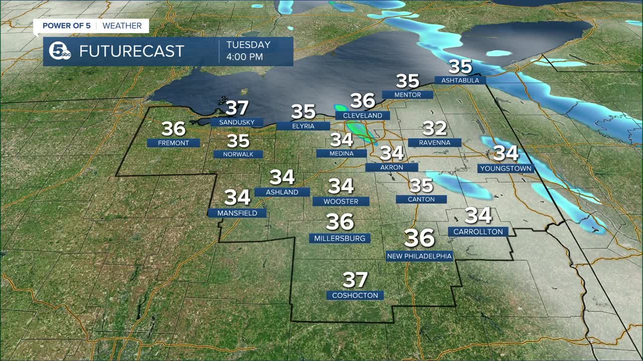 Light lake effect mix with snowflakes arrives for the morning commute