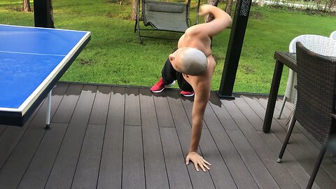 14 Push-Ups With Clap in 23sec.