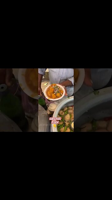 dahi bada देखो 😱#viral #blogs #streetfood #funny #youtubeshorts #foodshorts #viral#shorts