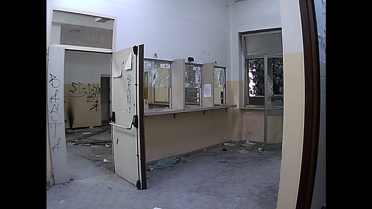 ABANDONED EMERGENCY ROOM