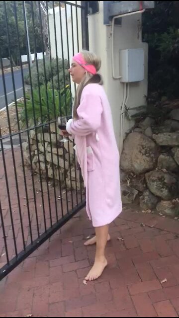 WATCH: Social media users ready to police runners and joggers during lockdown (fA8)