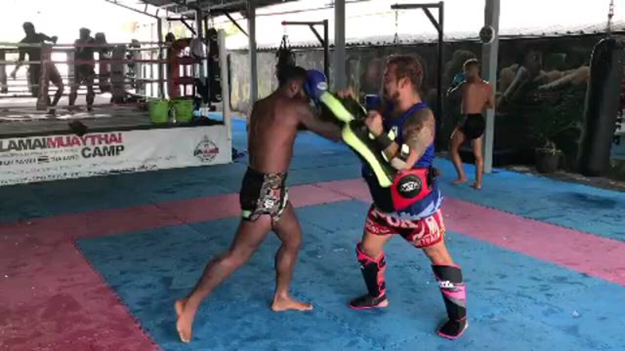 Muaythai training koh samui