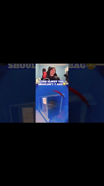 This Is Why You Shouldn’t T-Bag In Warzone 2…😂 | #shorts #warzone2 #funny #gaming