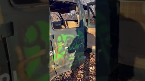 Abandoned Girl Scout’s Van￼