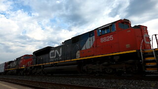 Train 485 Manifest CN 8825 & CN 2727 Locomotives In Ontario