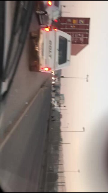 Watch: Rocks thrown on cars in Bayhead Road-Durban (xst)