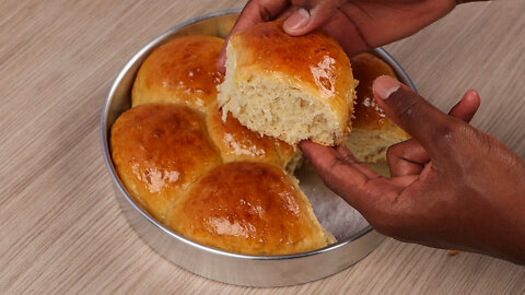 SUPER EASY HOMEMADE BREAD WITHOUT KNEAD, MADE WITH A SPOON! VERY CUTE AND SUPER DELICIOUS