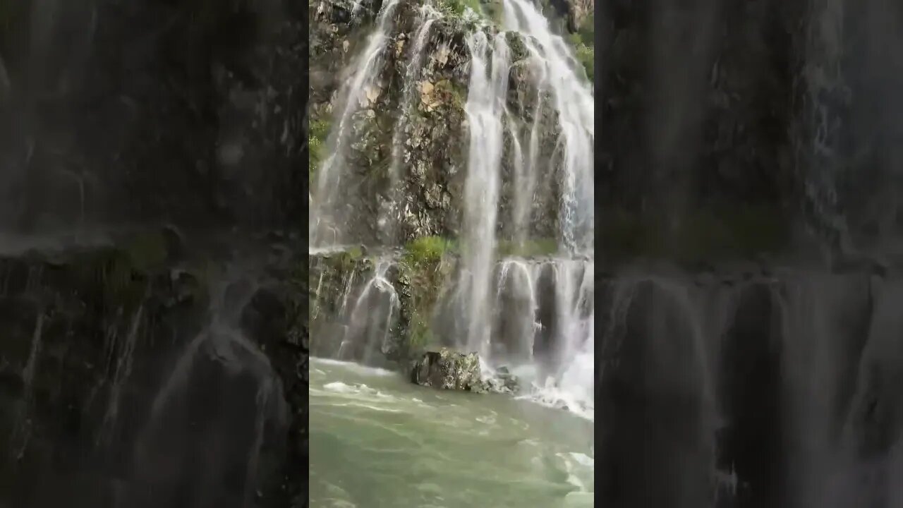 gulmarg #waterfall #kashmirvalley #treveling less#shorts#king spoj