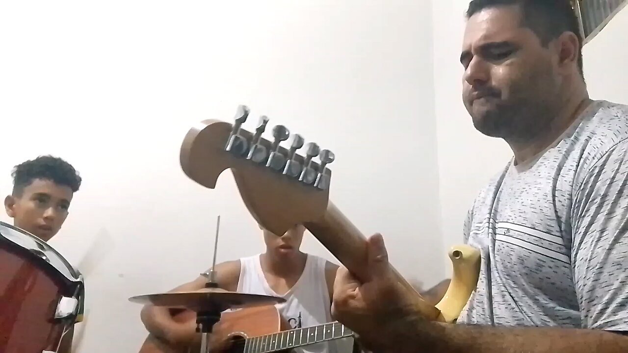 hino Porque Ele ViVe