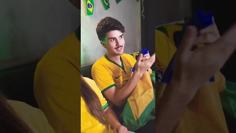 aquela pessoa que não entende nada de futebol versão série da disney