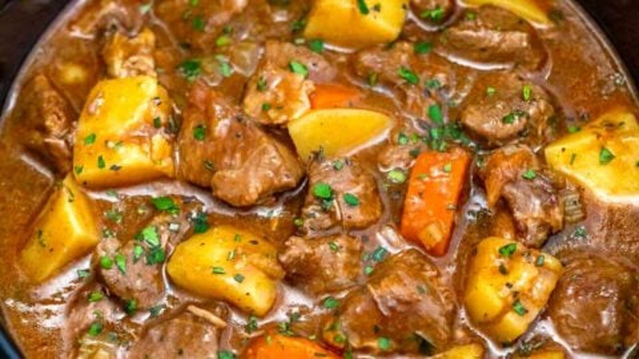 Slow Cooker Guinness Beef Stew: Rich, Hearty, and Delicious!