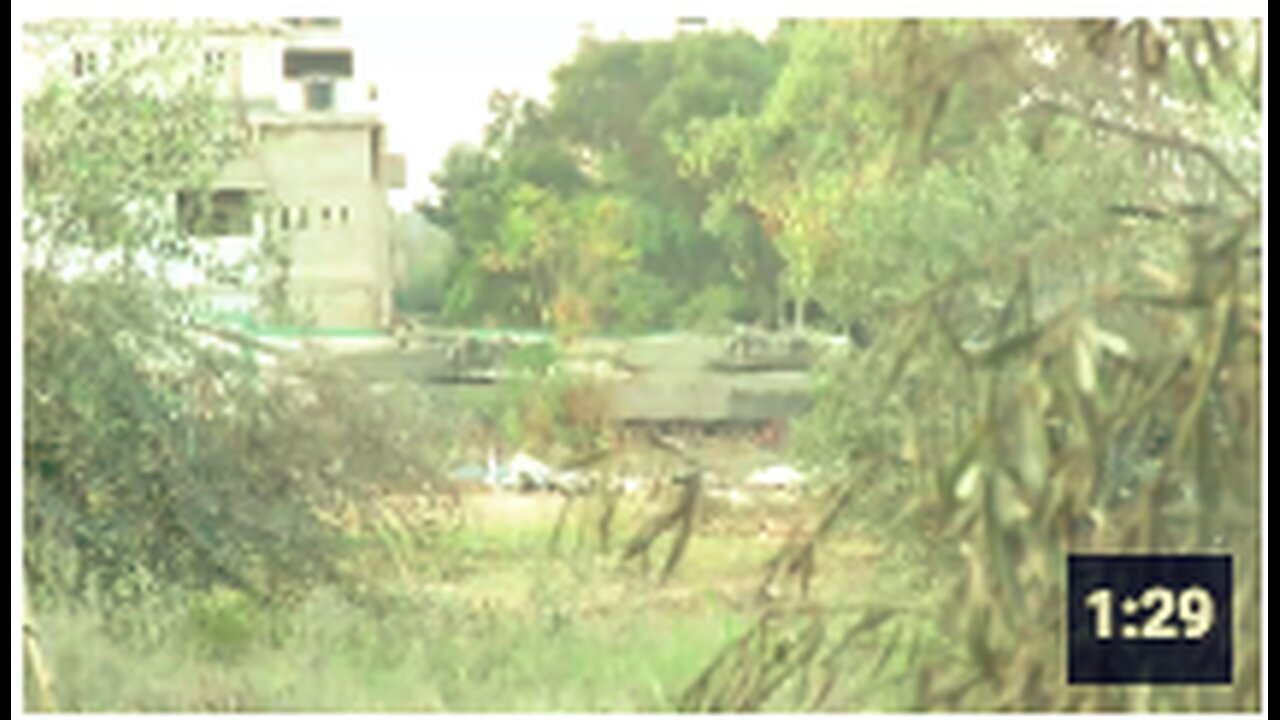 Al-Qassam fighters engaging Israeli tanks and infantry in the city of Beit Hanon with RPG's