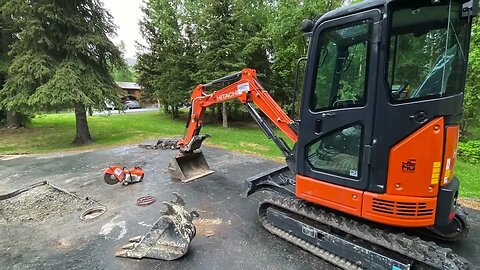 The new 2023 Hitachi ZX26!