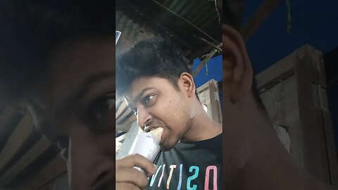 #minivlog আজ ২৫ টাকার রোল খেলাম 😍 #shorts #vlog #dailyvlog #bengalivlog #bengali