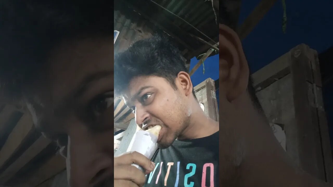 #minivlog আজ ২৫ টাকার রোল খেলাম 😍 #shorts #vlog #dailyvlog #bengalivlog #bengali