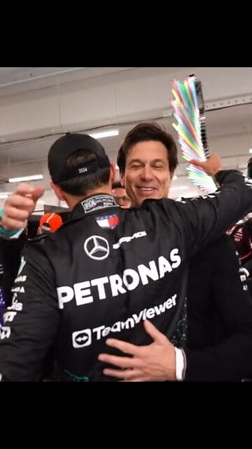 Big hugs from the Wolff pack 🥰🐺