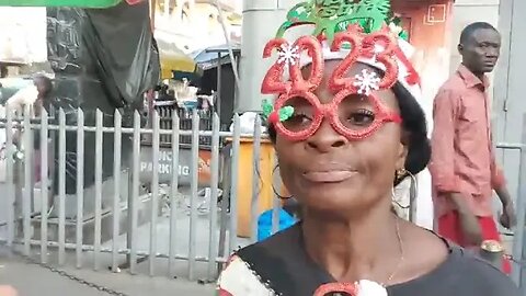 LINA Panorama: Christmas Eve - Last Rush in Monrovia Shopping District - Views about