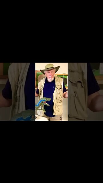 Meet the REAL Velociraptor! #dinosaur #velociraptor #jurassicworld #jurassicpark #viral #fake