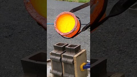 Pouring Molten Copper #shorts #copper #fun