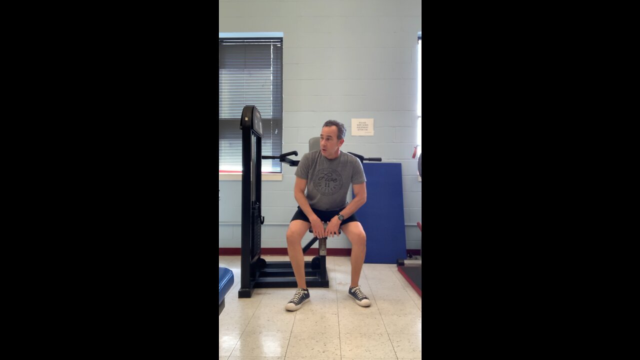 Machine shoulder press