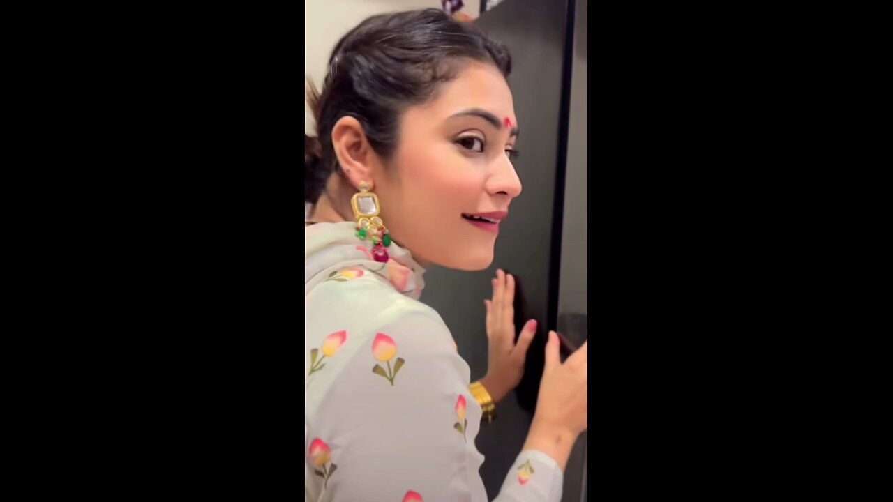 krutika malik ka funny video😄😄