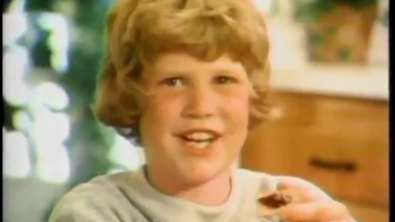 Triscuits - Betty Buckley 1950