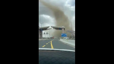 Sandnado hit Saudi Arabia