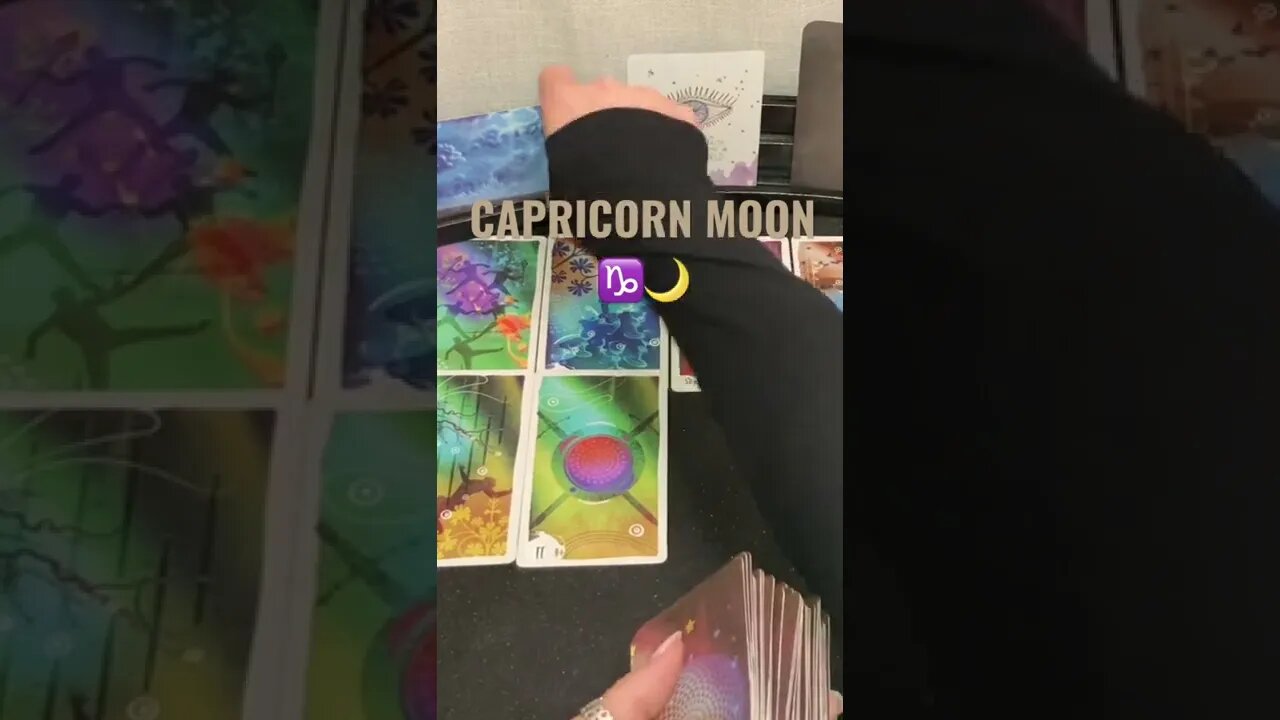 CAPRICORN MOON MONTHLY SNEAK PEAK
