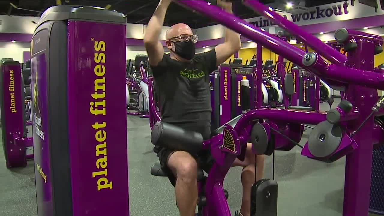 Planet Fitness program allows teens to work out with parents