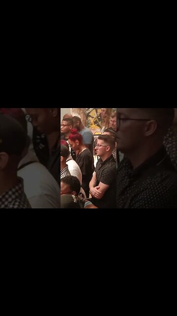 #momentofsilence #OsheaSibley #oshaesible Candlelight Vigil #LGBT Center #justiceforosheasibley