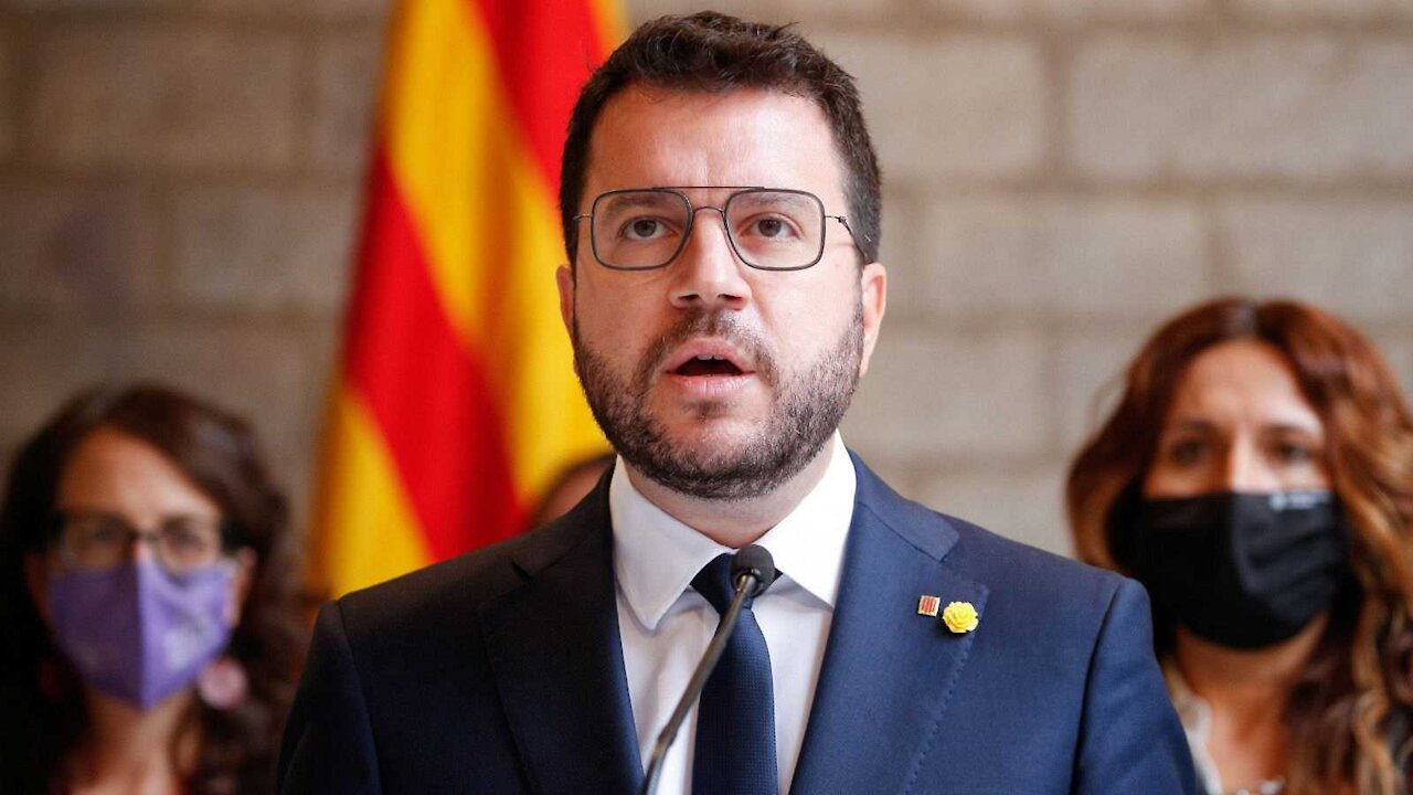 Aragonès exige la "libertad inmediata" de Puigdemont y viajará hoy a Cerdeña