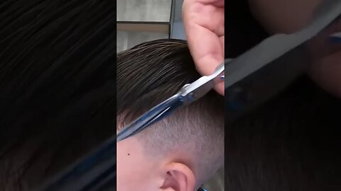 How to blend in hair at the side #barbertips #barberskills