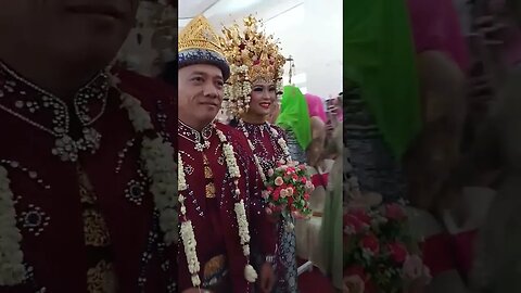 Pengantin Adat Palembang Memasuki Pelaminan #shorts #shot #shortvideo