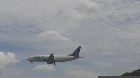 Boeing 737-400 PR-AJZ vindo de Campinas e Airbus A320 PT-MYA vindo de Guarulhos