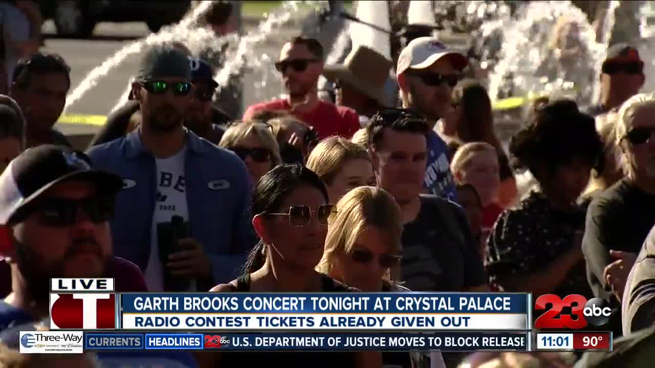 Garth Brooks tonight at Crystal Palace