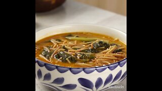 Sopa de Fideos con Acelgas