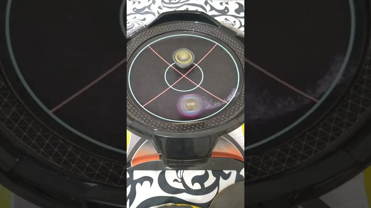 batalha de beyblade belial vs joker (suspense do ataque final 😂😎)