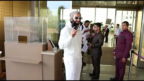 Ranveer Singh Snapped At Airport Flying For Fifa World Cup
