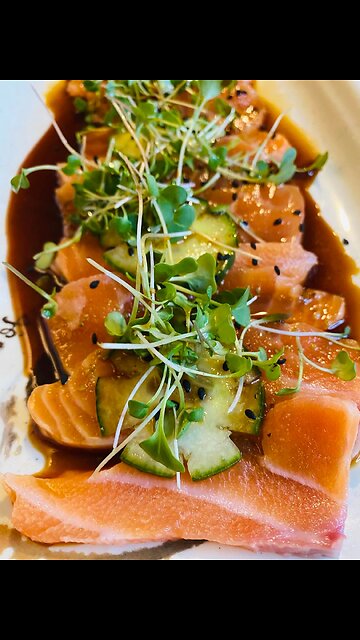 Salmon Sashimi in Ponzu 三文鱼生鱼片