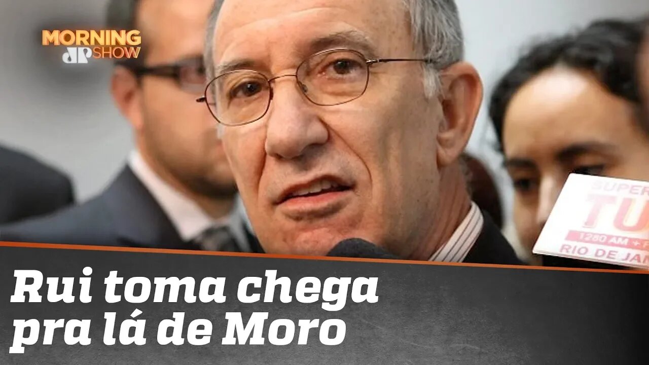 Rui Falcão ataca Moro e leva um "chega pra lá"